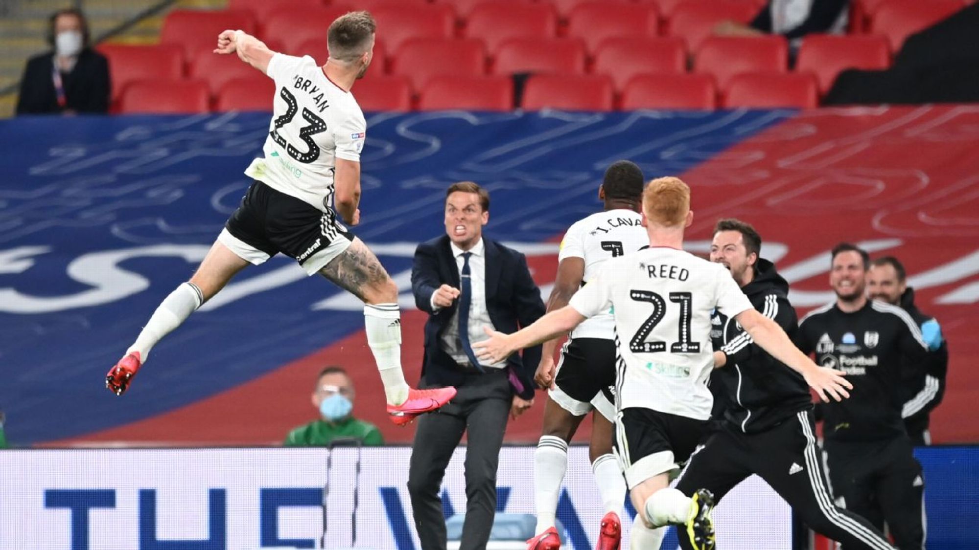 比赛前期的 比赛前期的